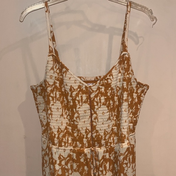 Band of Gypsies size 1X jumper mustard yellow with cream florals 100% Viscose - Picture 2 of 9